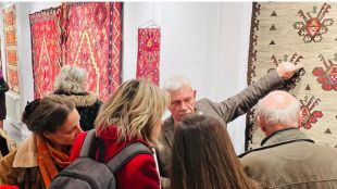 За първи път от век насам изложба на български килими краси Българския културен институт в Париж