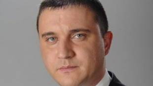 Снощи около 18 30 бившият финансов министър Владислав Горанов е влязъл