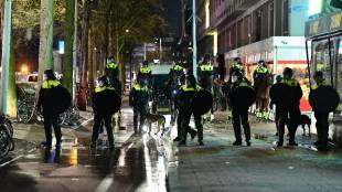 Двама протестиращи бяха простреляни по време на демонстрация в Нидерландия