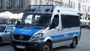Прокурори във Варшава разпитват свидетели и събират доказателства след като
