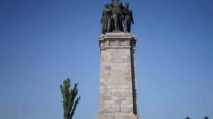 Предстои демонтаж на фигурите на Паметника на Съветската армия съобщи