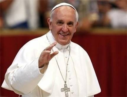 Папа Франциск е наредил на кардиналите да намалят заплатите с