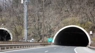 Евакуационните и оповестителни системи на тунел Ечемишка са се задействали