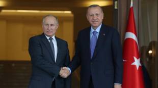 Турският президент Реджеп Тайип Ердоган днес е разговаря по телефона
