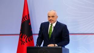 Албанският премиер Еди Рама заяви че България блокирала процеса на