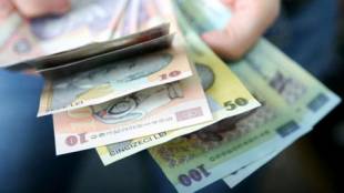 Вдигат пенсиите и минималната заплата в Румъния от 1 януари