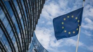 Европейската комисия съобщи че ЕС осигурява от стратегическите си запаси