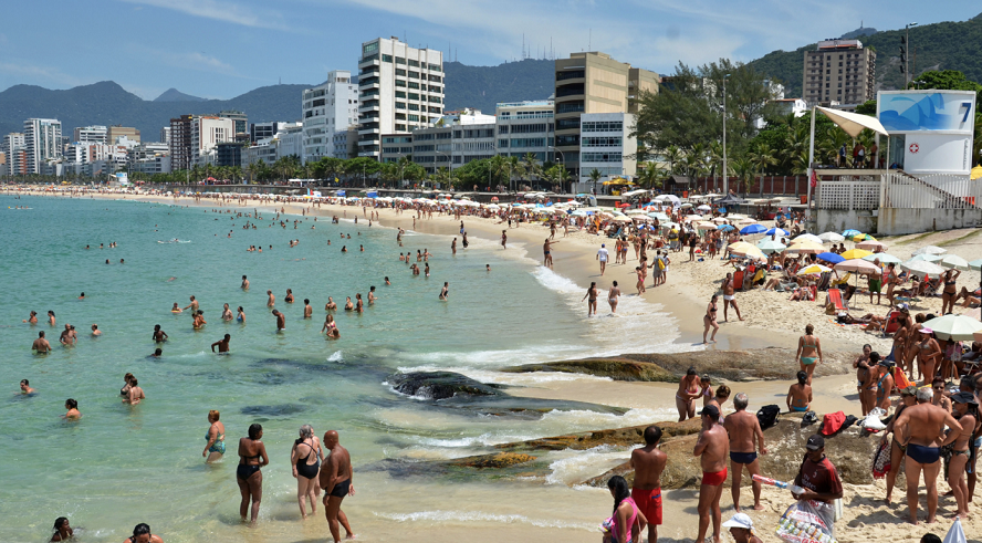 Hotel plage Рио де Жанейро. Zona Norte Рио. Бразилия пляж фото старые.