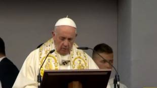 Папа Франциск отказа да приеме оставката на германския кардинал Райнхард