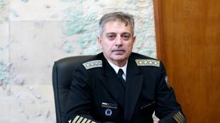 Началникът на отбраната призова за преразглеждане на Закона за обществените