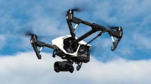 Европейската комисия представи насоки за развитието на употребата на дронове