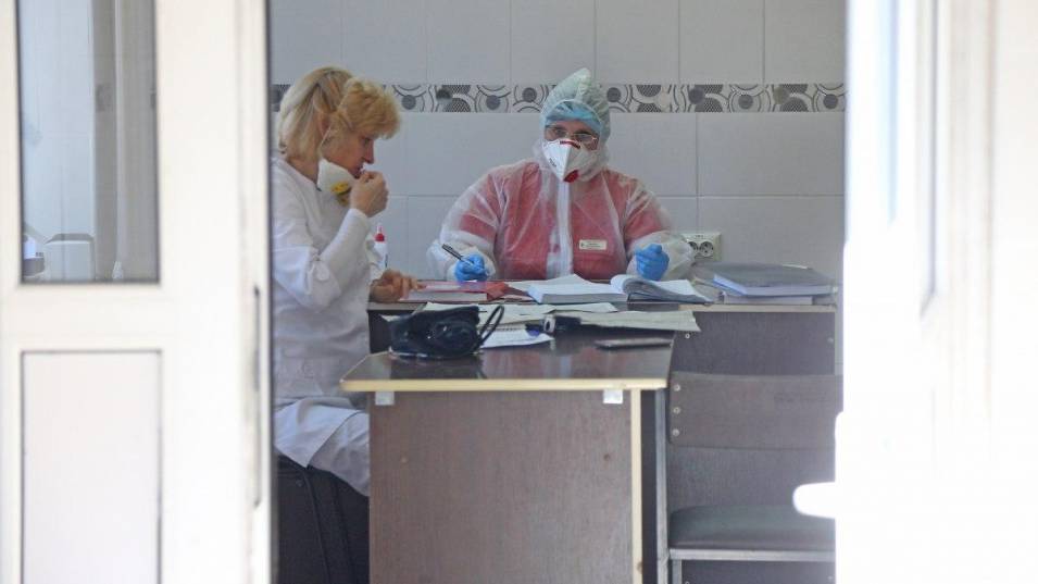 Броят на новите случаи на коронавирус в Украйна се е