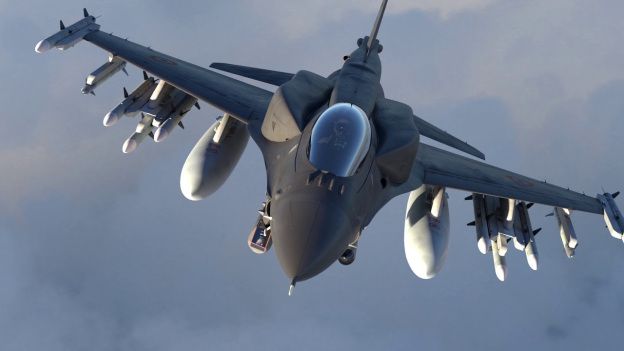 Украйна ще получи изтребители F-16 след две-три години, ако бъде
