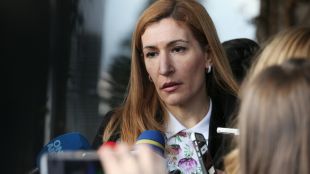 Бившият министър на туризма Николина Ангелкова категорично отхвърли твърденията че