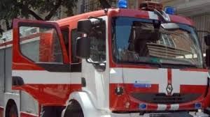 Четири пожарни екипа гасиха горяща работилница на бул. Марица в