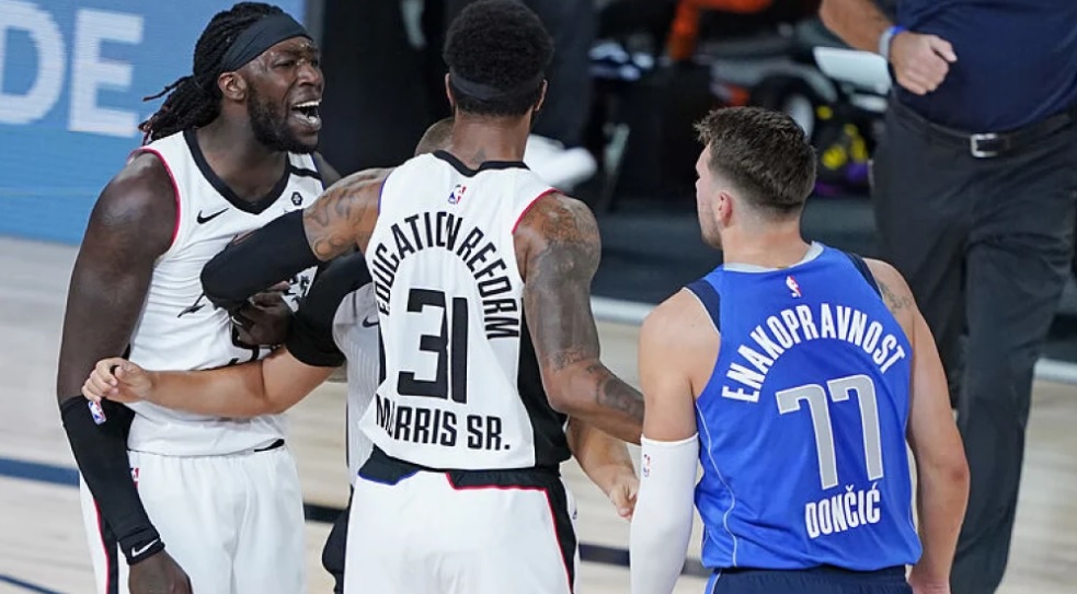 Расистка нападка срещу бял в НБА - Труд