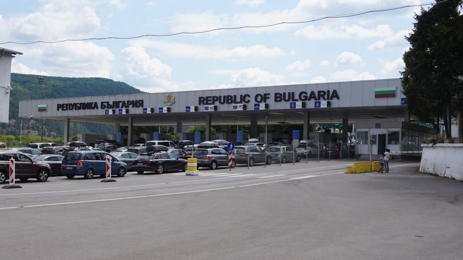 Интензивен е трафикът по граничните контролно-пропускателни пунктове /ГКПП/ на българо-румънската