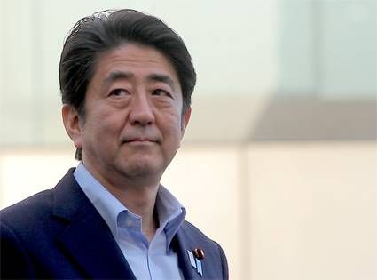 Бившият премиер на Япония Шиндзо Абе е прострелян в гръб