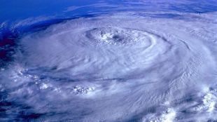 Ураганът Хилари който се формира край тихоокеанското крайбрежие на Мексико