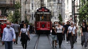 Случаите на КОВИД 19 в Турция са се увеличили двойно сочат