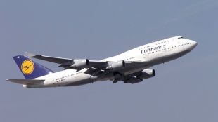 Германската авиокомпания Луфтханза Lufthansa отменя почти всичките си полети планирани