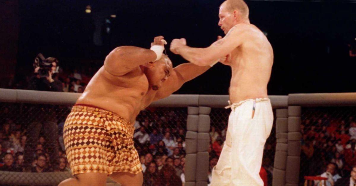 Ufc 1. Жерар гордо Тейла Тули. UFC 1 Gerard Gordeau. Жерар гордо боец.