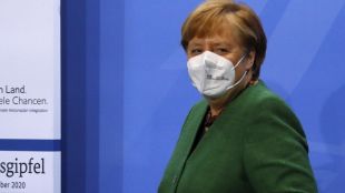Подкрепата за консервативния Християндемократически съюз на германската канцлерка Ангела Меркел