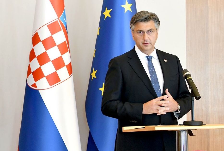 Хърватският премиер Андрей Пленкович заяви, че окончателното решение за присъединяването