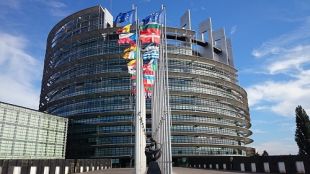 Европейският парламент одобри резолюция в която определя Русия като държава