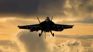 Изтребители бомбардировачи Су 34 на Военнокосмическите сили на Русия са
