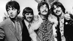 Снимка направена от The Beatles за обложката на техния осми