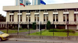 България продължава да издава туристически визи на руски граждани но
