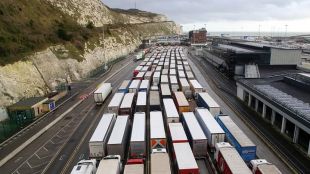 Шофьорите на камиони пристигащи в Англия от райони извън Великобритания