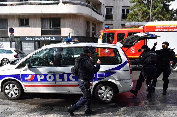 Френската полиция извърши арести на демонстранти, които протестираха край мястото