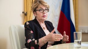 Посланикът на Русия Н Пр Елеонора Митрофанова е на посещение