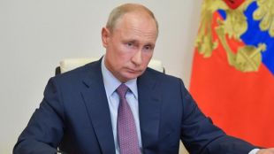 Руският президент Владимир Путин уволни днес директора на огромната руска