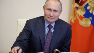 Руският президент Владимир Путин се е ваксинирал срещу коронавирус и