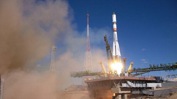 Руска ракета Союз-2.1а с 38 спътника, чийто старт бе отложен