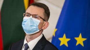 Литва стана междувременно поредната страна преустановила използването на ваксината на
