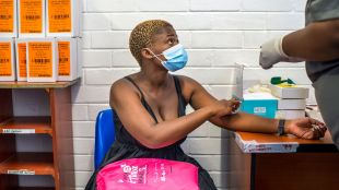 Република Южна Африка продаде 1 милион дози от ваксината на