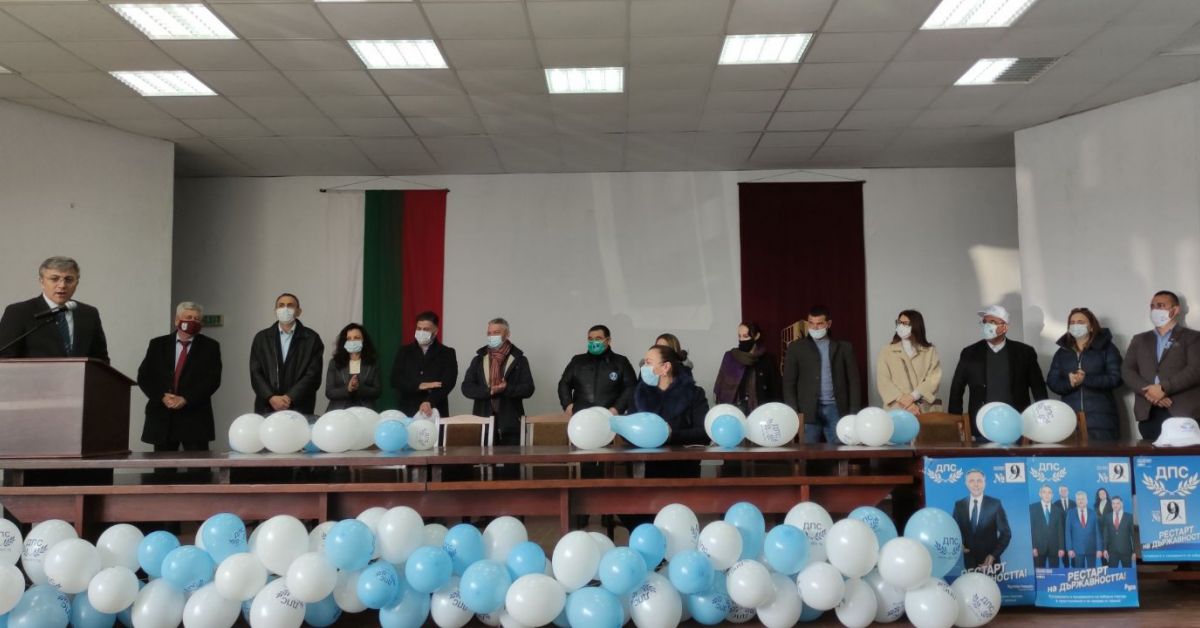 Председателят на ДПС Мустафа Карадайъ пристигна в Глоджево, област Русе