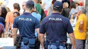 Италианската полиция съобщи в сряда че е арестувала капитан от