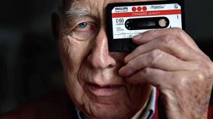 Нидерландският инженер Лу Отенс изобретил аудиокасетите почина на 94 години
