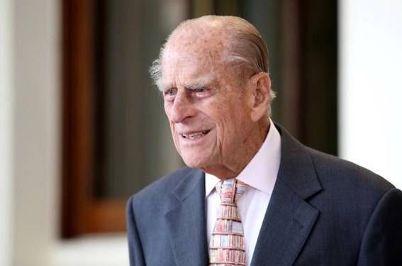 Съпругът на кралица Елизабет II принц Филип почина на 99