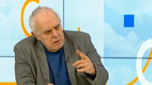 С предложението си за премиер Слави прикрива срама каза политологът