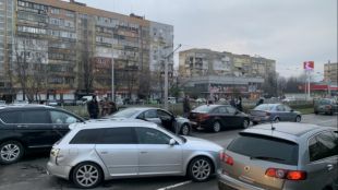 Верижна катастрофа с шест коли на столичния булевард Ботевградко шосе