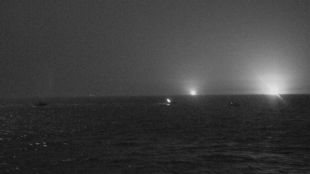 Патрулният кораб на американския флот Firebolt е произвел предупредителни изстрели