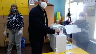 Гласувах за промяна защото е крайно време България да поеме