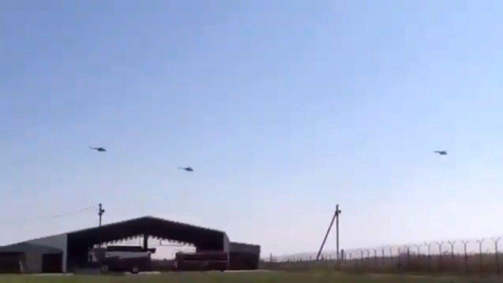 Руски хеликоптери са забелязани на границата с Украйна, в района