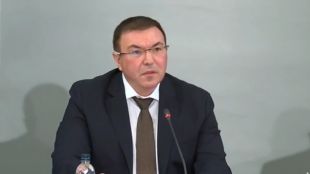 Призовавам министъра на отбраната Тодор Тагарев  незабавно да уволни Мустафа